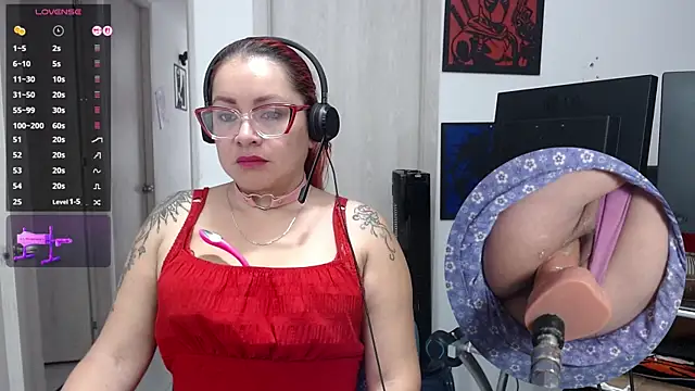 Snapshot of leidydi223 chatting on December 2025 02:26:01 PM leidydi223 online show from December 2025 02:26:01 PM