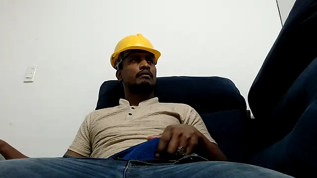 ElCaballeroNegro24 online show from April 2026 03:15:01 AM