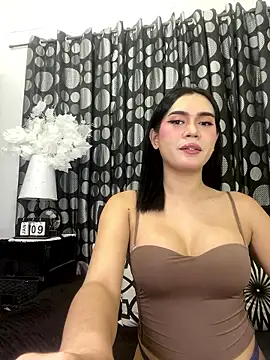 Snapshot of UrDreamAngel4u chatting on January 2026 01:08:02 AM UrDreamAngel4u online show from January 2026 01:08:02 AM