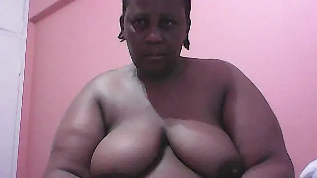 Snapshot of HUGEASSXXXXX chatting on October 2025 03:59:01 AM HUGEASSXXXXX online show from October 2025 03:59:01 AM