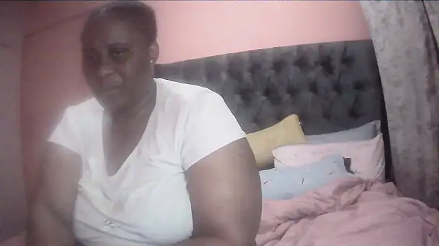 HUGEASSXXXXX online show from March 2026 06:25:02 PM