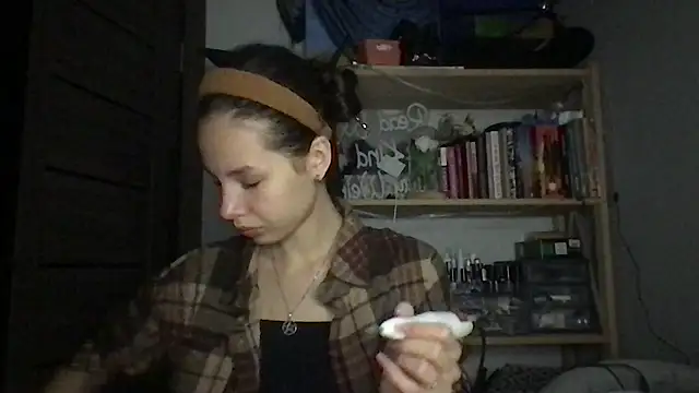 Snapshot of Yuna5343 chatting on September 2025 06:52:02 PM Yuna5343 online show from September 2025 06:52:02 PM