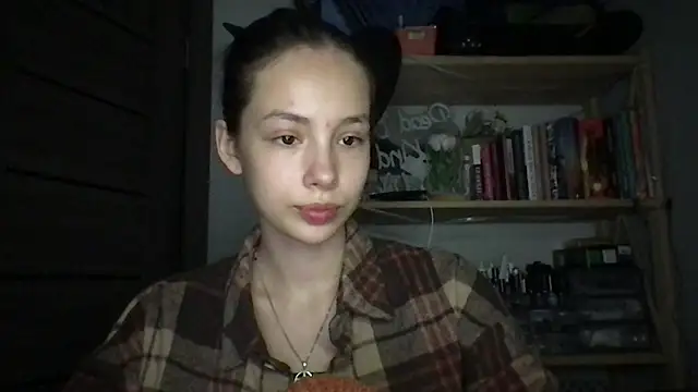 Snapshot of Yuna5343 chatting on September 2025 08:33:02 PM Yuna5343 online show from September 2025 08:33:02 PM