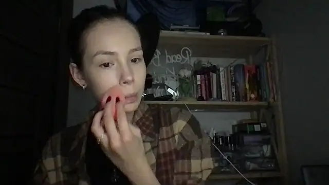 Snapshot of Yuna5343 chatting on October 2025 09:14:02 PM Yuna5343 online show from October 2025 09:14:02 PM