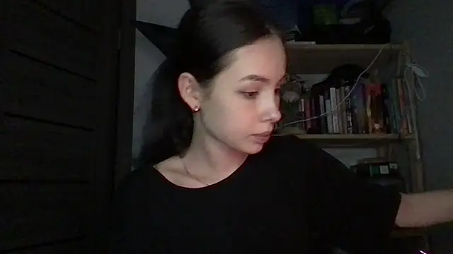 Snapshot of Yuna5343 chatting on October 2025 08:22:01 PM Yuna5343 online show from October 2025 08:22:01 PM