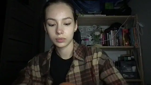 Snapshot of Yuna5343 chatting on October 2025 09:26:02 PM Yuna5343 online show from October 2025 09:26:02 PM