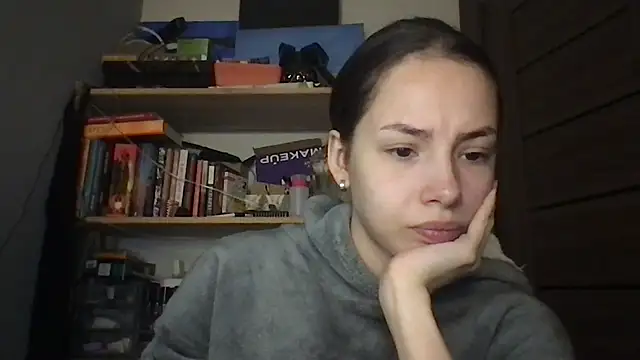 Snapshot of Yuna5343 chatting on November 2025 08:42:01 PM Yuna5343 online show from November 2025 08:42:01 PM