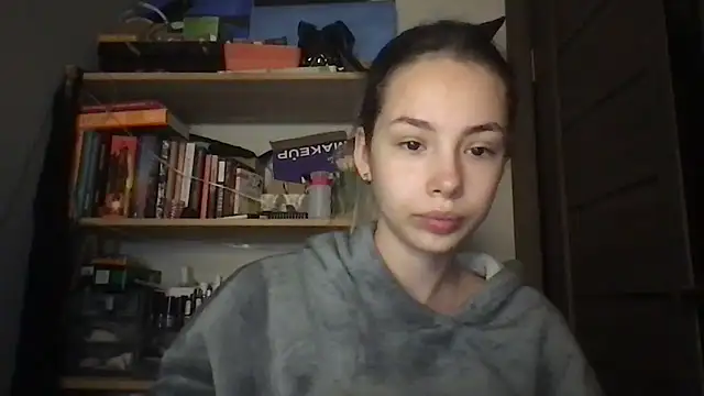 Snapshot of Yuna5343 chatting on November 2025 07:35:01 PM Yuna5343 online show from November 2025 07:35:01 PM