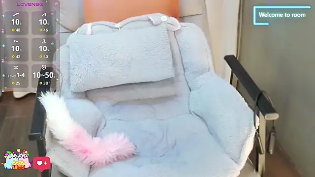 Snapshot of LINLIN-2025 chatting on November 2025 02:06:01 PM LINLIN-2025 online show from November 2025 02:06:01 PM