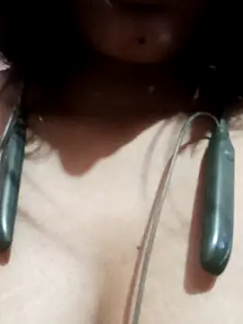 Snapshot of kaviyaponnu0987 chatting on November 2025 10:39:02 AM kaviyaponnu0987 online show from November 2025 10:39:02 AM