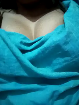 kaviyaponnu0987 online show from February 2026 09:42:01 PM