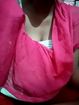 Snapshot of kaviyaponnu0987 chatting on May 2026 02:44:01 PM kaviyaponnu0987 online show from May 2026 02:44:01 PM