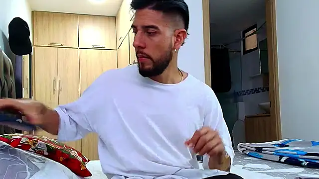 Snapshot of DaveSoldier chatting on February 2026 08:51:01 PM DaveSoldier online show from February 2026 08:51:01 PM