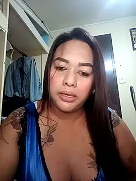 Snapshot of EmmaKantutera chatting on October 2025 05:24:02 PM EmmaKantutera online show from October 2025 05:24:02 PM