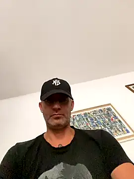 Snapshot of Maurinho3005 chatting on September 2025 06:57:02 AM Maurinho3005 online show from September 2025 06:57:02 AM