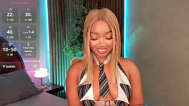 alisonn moon online show from November 2025 11:26:01 PM