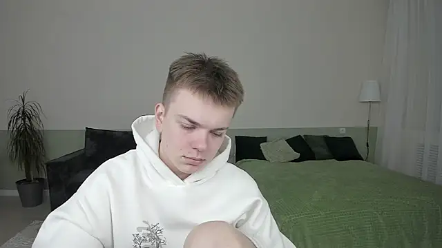 Mallfoyy online show from May 2026 04:04:02 PM