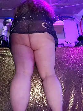 Snapshot of Love86Emily chatting on March 2025 08:27:02 PM Love86Emily online show from March 2025 08:27:02 PM