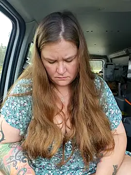 Snapshot of Love86Emily chatting on October 2025 05:48:02 PM Love86Emily online show from October 2025 05:48:02 PM