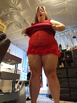 Snapshot of Love86Emily chatting on October 2025 02:29:01 PM Love86Emily online show from October 2025 02:29:01 PM