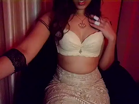 redruby xoxo online show from November 2025 07:36:01 PM