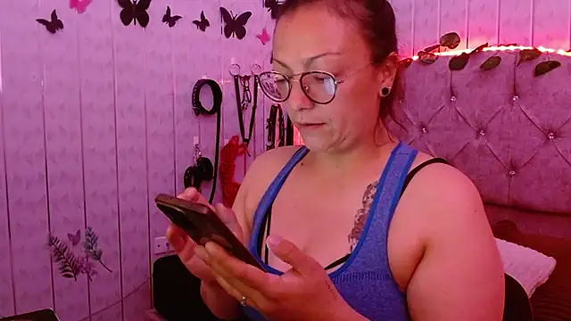 Snapshot of Susanahotsexxx chatting on November 2025 09:53:01 PM Susanahotsexxx online show from November 2025 09:53:01 PM