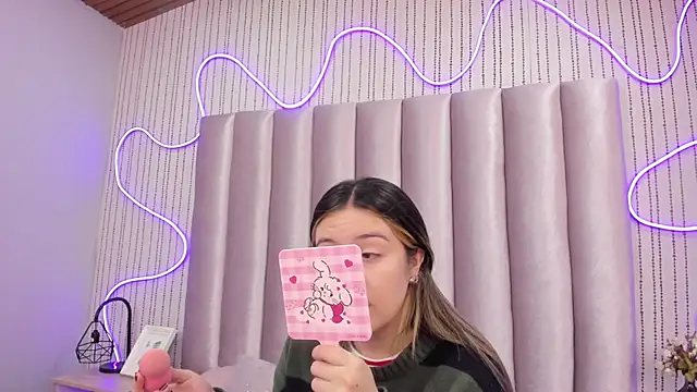 Snapshot of SamanthaPeachss chatting on November 2025 11:46:02 AM SamanthaPeachss online show from November 2025 11:46:02 AM