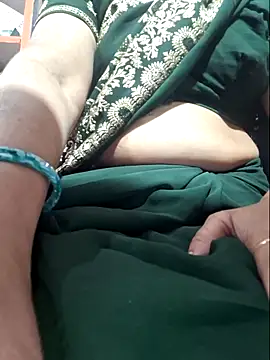 Snapshot of indianhotwife639 chatting on October 2025 08:46:01 AM indianhotwife639 online show from October 2025 08:46:01 AM
