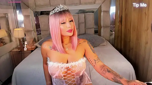 Snapshot of MaddyGray_ chatting on October 2025 06:19:02 PM MaddyGray  online show from October 2025 06:19:02 PM