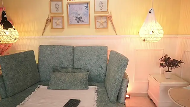 LoonaNyx online show from October 2025 11:33:02 AM