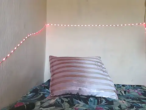 Snapshot of ZARIA-VIXEN chatting on February 2026 09:46:02 AM ZARIA-VIXEN online show from February 2026 09:46:02 AM