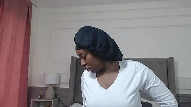 NatashaSilver online show from November 2025 01:07:02 PM