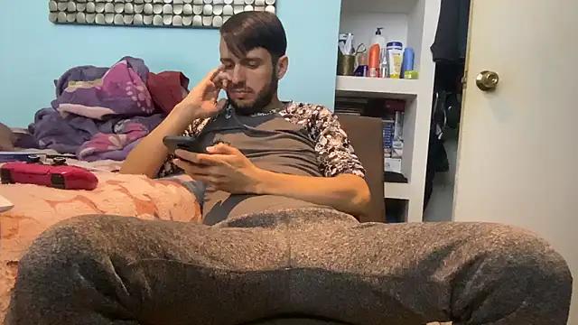 Alexitho25 online show from December 2025 05:14:01 AM