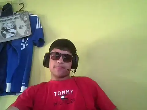 juanfritaa21 online show from September 2025 09:28:02 PM