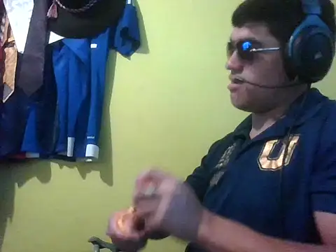 juanfritaa21 online show from September 2025 09:42:01 PM