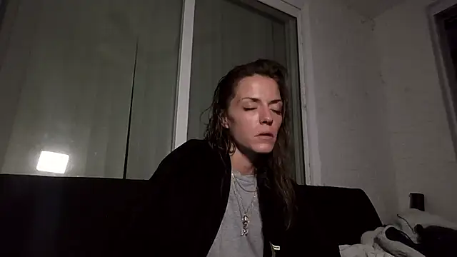 Snapshot of LaylaRainVIP chatting on September 2025 08:25:01 AM LaylaRainVIP online show from September 2025 08:25:01 AM