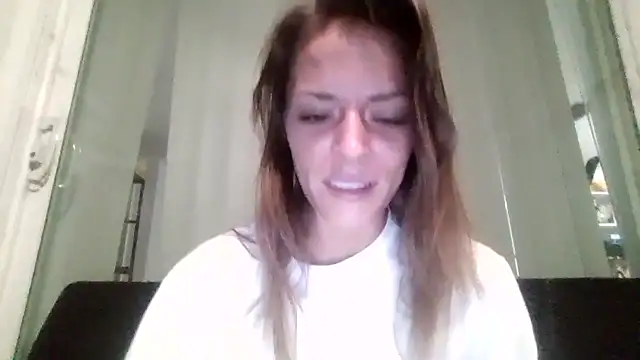 Snapshot of LaylaRainVIP chatting on September 2025 02:33:01 AM LaylaRainVIP online show from September 2025 02:33:01 AM