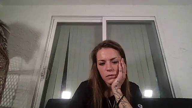 Snapshot of LaylaRainVIP chatting on September 2025 12:33:02 AM LaylaRainVIP online show from September 2025 12:33:02 AM