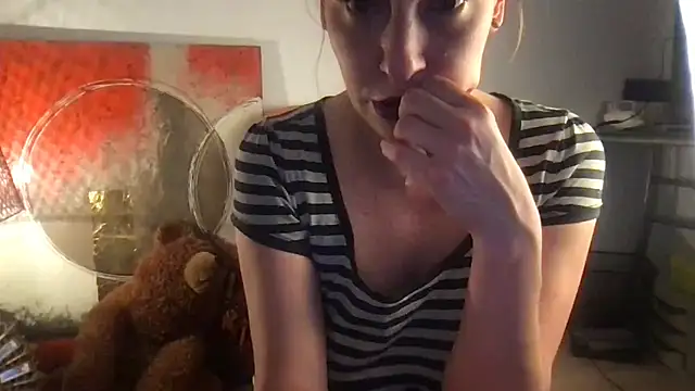 Bembi Trouble online show from November 2025 08:20:01 AM