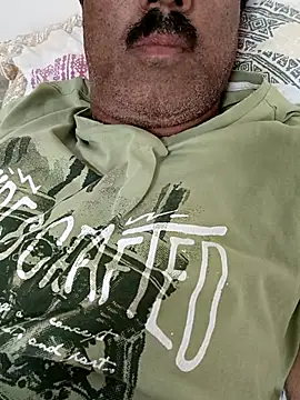 Snapshot of moonflower25 chatting on September 2025 04:07:01 PM moonflower25 online show from September 2025 04:07:01 PM