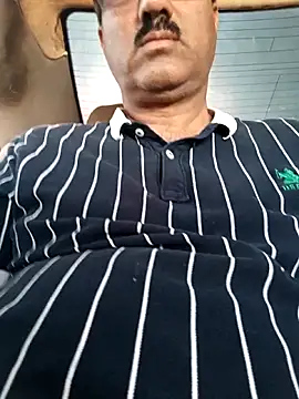 Snapshot of moonflower25 chatting on September 2025 12:09:01 PM moonflower25 online show from September 2025 12:09:01 PM