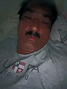 Snapshot of moonflower25 chatting on October 2025 02:26:02 AM moonflower25 online show from October 2025 02:26:02 AM