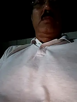 Snapshot of moonflower25 chatting on October 2025 06:52:01 PM moonflower25 online show from October 2025 06:52:01 PM