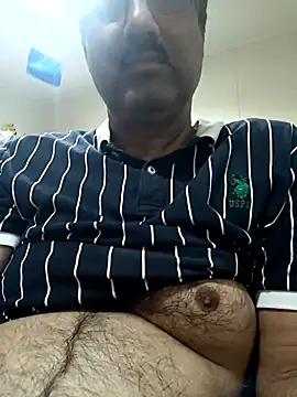 Snapshot of moonflower25 chatting on November 2025 04:45:02 AM moonflower25 online show from November 2025 04:45:02 AM