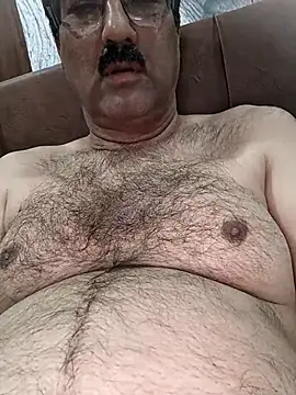 Snapshot of moonflower25 chatting on December 2025 03:50:01 PM moonflower25 online show from December 2025 03:50:01 PM