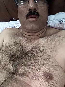 Snapshot of moonflower25 chatting on December 2025 03:30:02 PM moonflower25 online show from December 2025 03:30:02 PM