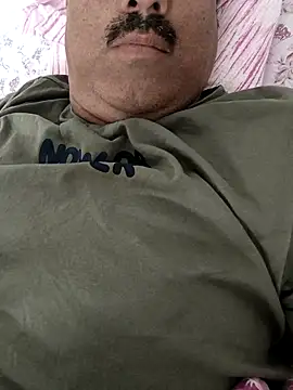 Snapshot of moonflower25 chatting on February 2026 06:37:02 PM moonflower25 online show from February 2026 06:37:02 PM