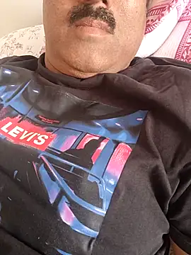 Snapshot of moonflower25 chatting on February 2026 08:16:02 AM moonflower25 online show from February 2026 08:16:02 AM