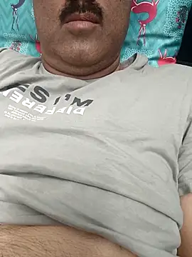 Snapshot of moonflower25 chatting on February 2026 02:12:02 AM moonflower25 online show from February 2026 02:12:02 AM