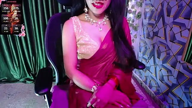 Snapshot of heyy_kiran chatting on April 2026 03:33:02 PM heyy kiran online show from April 2026 03:33:02 PM